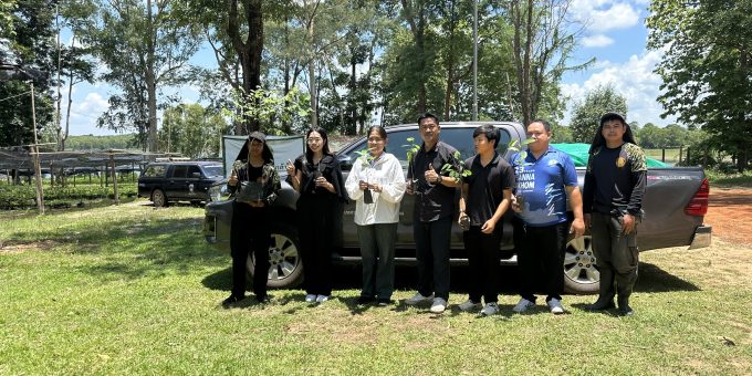 #ข่าวประชาสัมพันธ์เทศบาลตำบลพรรณานิคม วันพุธ ที่ 27 พฤษภาคม พ.ศ. 2569 ดร. สุวัฒน์ สื่อกลาง นายกเทศมนตรีตำบลพรรณานิคม มอบหมายให้นางกัญญารัตน์ อุปสิทธิ์ รองปลัดเทศบาลฯ รักษาราชการแทน ผู้อำนวยการกองสาธารณสุขและสิ่งแวดล้อม พร้อมด้วย เจ้าหน้าที่กองสาธารณสุขและสิ่งแวดล้อม ดำเนินการรับพันธุ์กล้าไม้ สำหรับใช้ในกิจกรรมวันต้นไม้ประจำปีของชาติ พ.ศ.2569 ณ สถานีเพาะชำกล้าไม้ จ.สกลนคร และออกดำเนินการเตรียมพื้นที่สำหรับจัดกิจกรรมวันต้นไม้ประจำปีของชาติ พ.ศ.2569 ในวันที่ 28 พฤษภาคม 2569 ณ วัดสุทธิมงคล อำพรรณานิคม จังหวัดสกลนคร