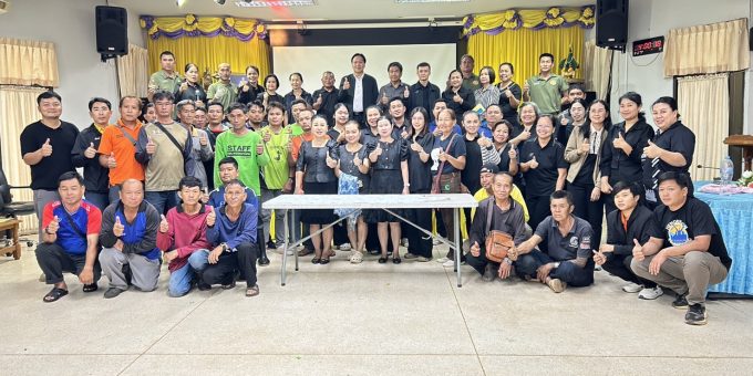 #ประสัมพันธ์เทศบาลตำบลพรรณานิคม วันพุธ ที่ 20 พฤษภาคม 2569 เทศบาลตำบลพรรณานิคม “องค์กรสีขาวปลอดยาเสพติด” โดยท่าน ดร.สุวัฒน์ สื่อกลาง นายกเทศมนตรีตำบลพรรณานิคม เทศบาลตำบลพรรณานิคม ดำเนินการตรวจหาสารเสพติดในผู้บริหาร พนักงาน และเจ้าหน้าที่ของเทศบาล ผลการตรวจ “ไม่พบผู้มีสารเสพติด” เพื่อสร้างความเชื่อมั่นในการปฏิบัติราชการด้วยความโปร่งใส มีวินัยและเป็นแบบอย่างที่ดีแก่ประชาชน ในการนี้ เทศบาลตำบลพรรณานิคม ได้รับความร่วมมือและการสนับสนุนเป็นอย่างดียิ่งจากท่านนายอำเภอพรรณานิคม นางภิรมย์ ก้อนแพง พร้อมเจ้าหน้าที่ฝ่ายปกครองในการดำเนินการตรวจสารเสพติดในครั้งนี้ “เทศบาลพรรณานิคมสีขาว ร่วมต้านภัยยาเสพติดสร้างองค์กรคุณภาพ เพื่อประชาชน”