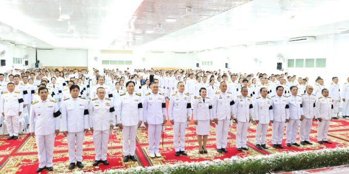 #ประชาสัมพันธ์เทศบาลตำบลพรรณานิคม วันพุธที่ 12 สิงหาคม 2569 ดร.สุวัฒน์ สื่อกลาง นายกเทศมนตรีตำบลพรรณานิคม พร้อมด้วย คณะผู้บริหาร สมาชิกสภาเทศบาล หัวหน้าส่วนราชการ พนักงานเทศบาลตำบลพรรณานิคม เข้าร่วมพิธีสวดพระพุทธมนต์และทำบุญตักบาตรถวายพระราชกุศล เนื่องในวันคล้ายวันพระราชสมภพ สมเด็จพระนางเจ้าสิริกิติ์ พระบรมราชินีนาถ พระบรมราชชนนีพันปีหลวง และวันแม่แห่งชาติ 12 สิงหาคม 2569 ณ หอประชุมอำเภอพรรณานิคม(หลังใหม่) อำเภอพรรณานิคม จังหวัดสกลนคร
